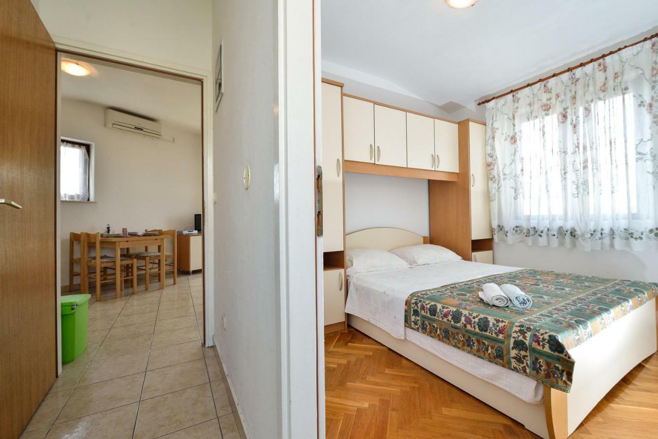 Apartments Ana ペトルチャネ エクステリア 写真