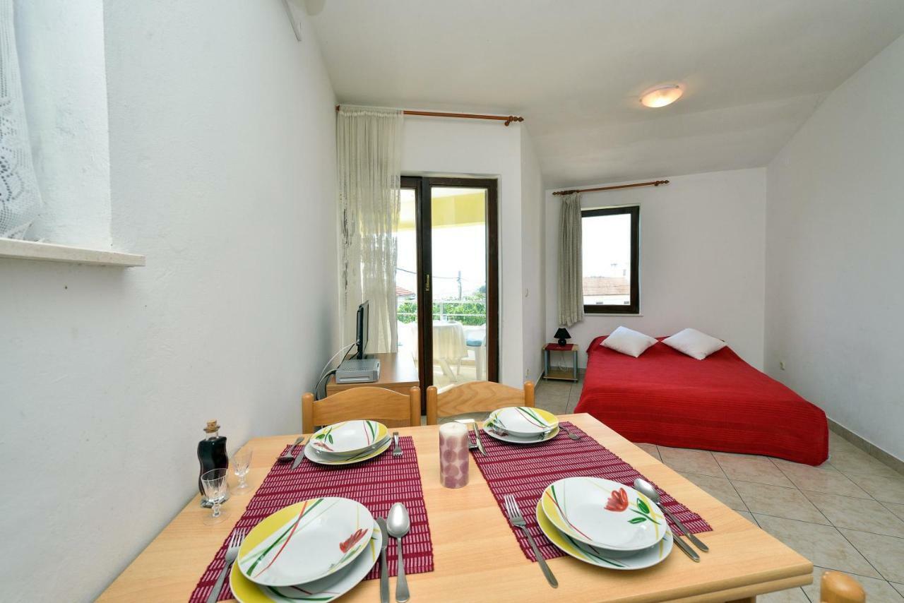 Apartments Ana ペトルチャネ エクステリア 写真